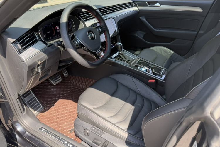 Used Volkswagen FAW-Volkswagen CC 2020 330TSI Glamour Edition China VI Standard Interior 3