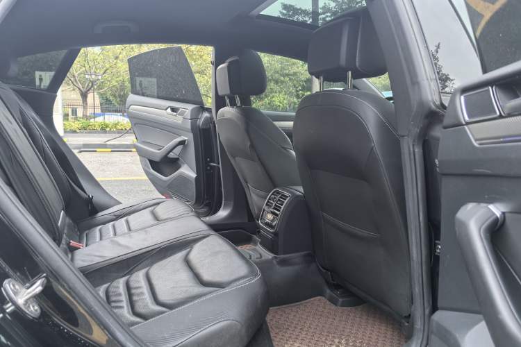 Used Volkswagen FAW-Volkswagen CC 2020 330TSI Glamour Edition China VI Standard Interior 7
