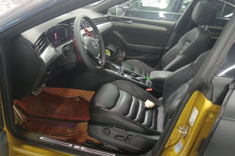 Used Volkswagen FAW-Volkswagen CC 2020 330TSI Glamour Edition China VI Standard Left Front Seat