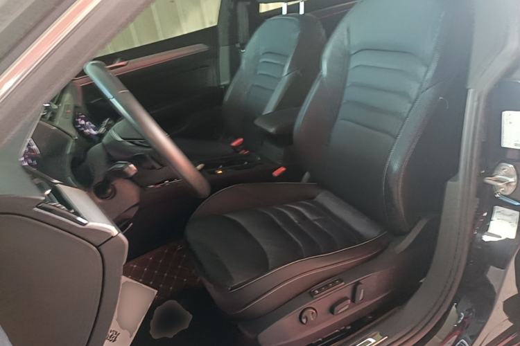 Used Volkswagen FAW-Volkswagen CC 2020 330TSI Glamour Edition China VI Standard Left Front Seat