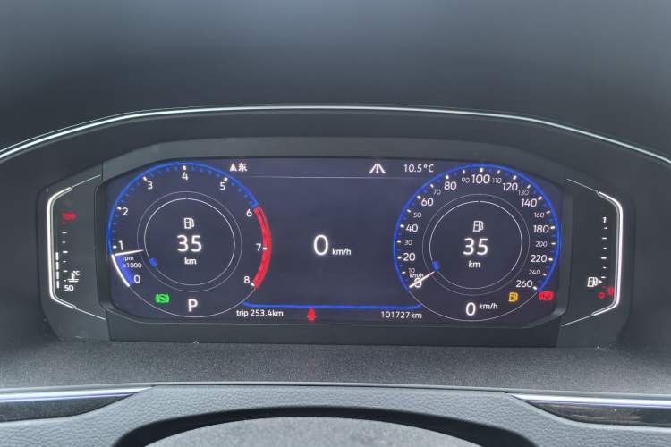 Used Volkswagen FAW-Volkswagen CC 2020 330TSI Glamour Edition China VI Standard Odometer Close Up