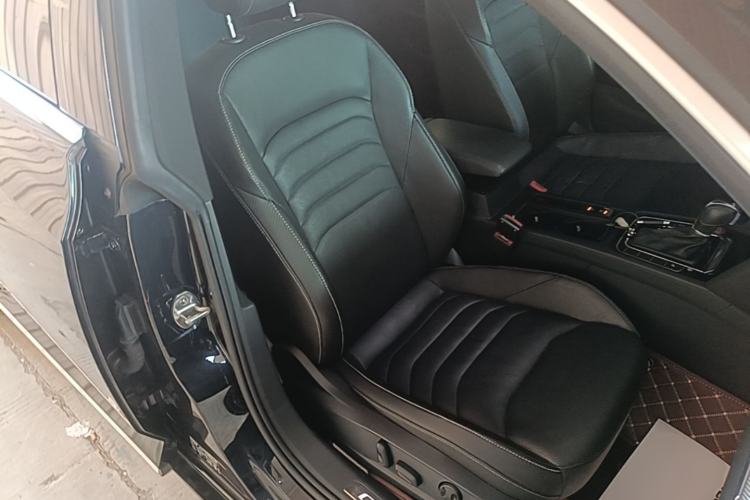 Used Volkswagen FAW-Volkswagen CC 2020 330TSI Glamour Edition China VI Standard Right Front Seat