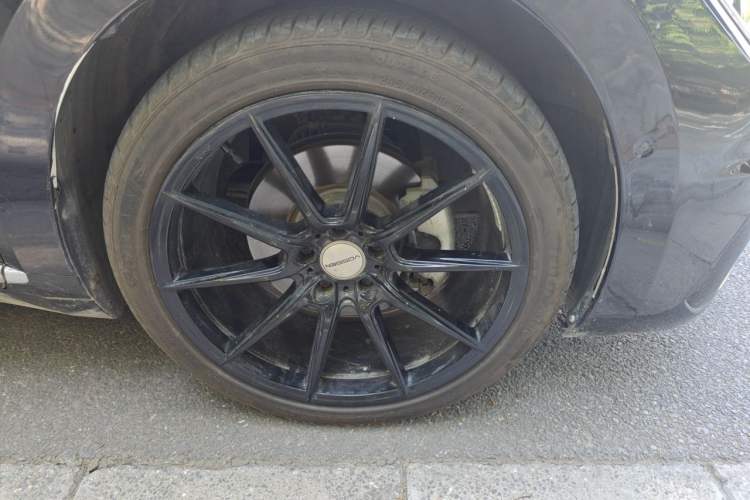 Used Volkswagen FAW-Volkswagen CC 2020 330TSI Glamour Edition China VI Standard Right Front Wheel Hub