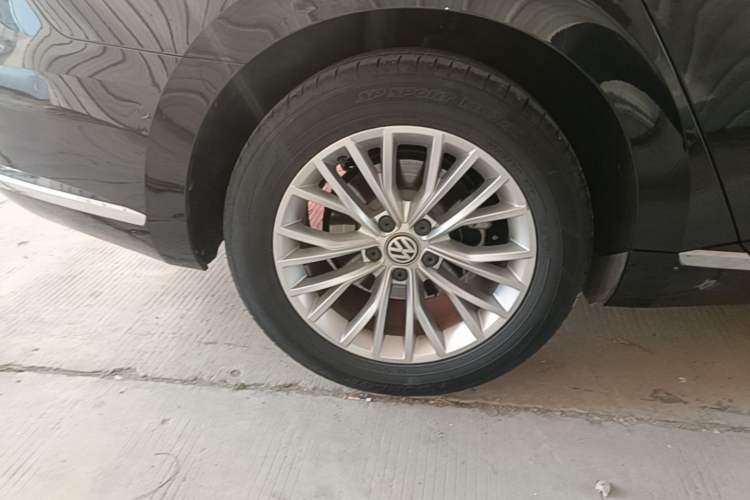 Used Volkswagen FAW-Volkswagen CC 2020 330TSI Glamour Edition China VI Standard Right Rear Wheel Hub