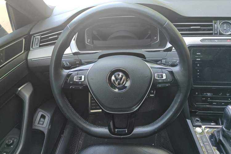 Used Volkswagen FAW-Volkswagen CC 2020 330TSI Glamour Edition China VI Standard Steering Wheel