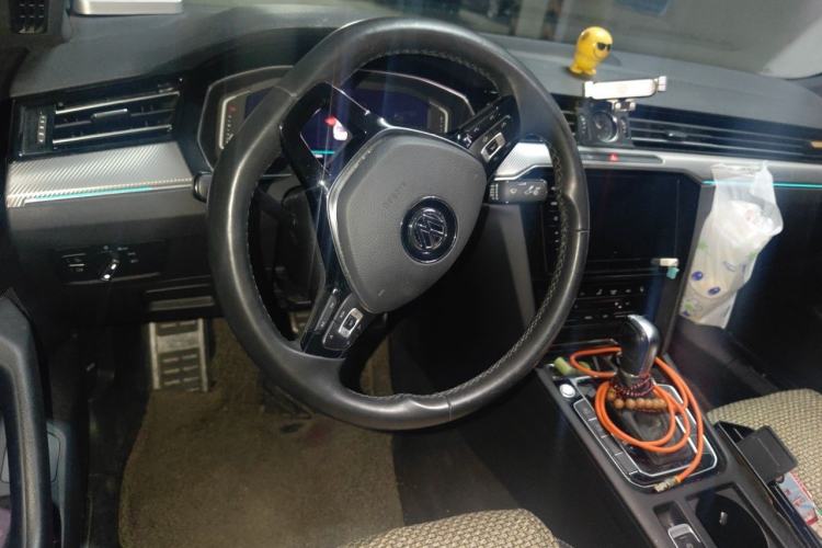 Used Volkswagen FAW-Volkswagen CC 2020 330TSI Glamour Edition China VI Standard Steering Wheel