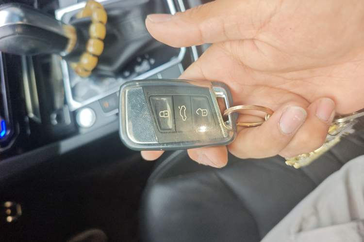 Used Volkswagen FAW-Volkswagen CC 2020 330TSI Glamour Edition China VI Standard Vehicle Key