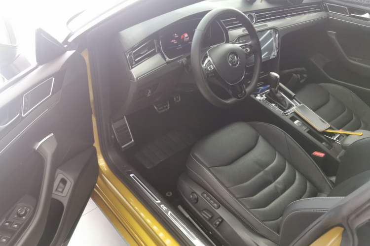 Used Volkswagen FAW-Volkswagen CC 2020 330TSI Glamour Edition China VI Standard Driver Seat