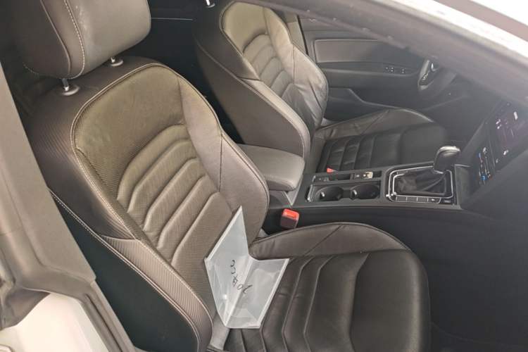 Used Volkswagen FAW-Volkswagen CC 2020 330TSI Glamour Edition China VI Standard Right Front Seat
