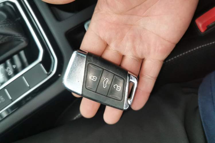 Used Volkswagen FAW-Volkswagen CC 2020 330TSI Glamour Edition China VI Standard Vehicle Key