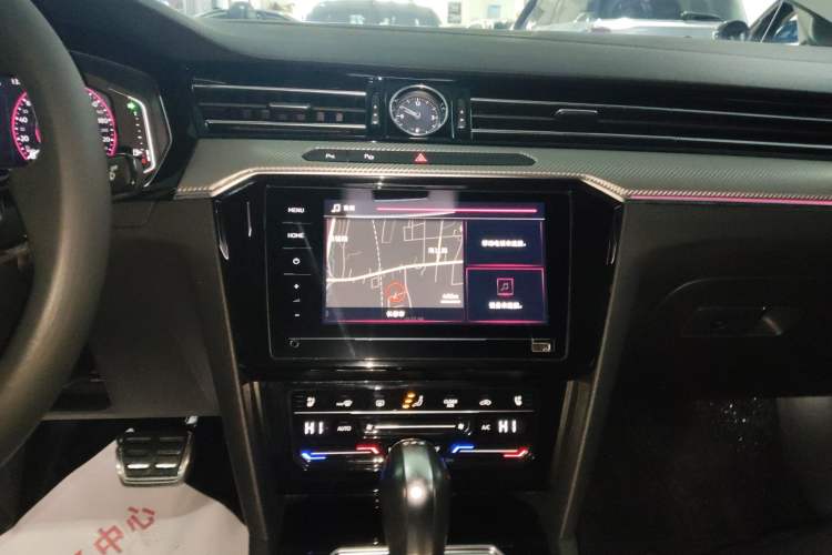 Used Volkswagen FAW-Volkswagen CC 2020 330TSI Glamour Edition China VI Standard Audio And AC Panel