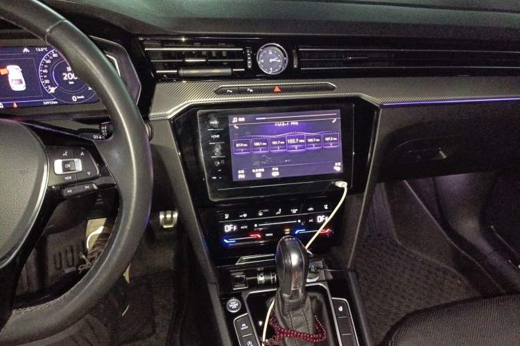 Used Volkswagen FAW-Volkswagen CC 2020 330TSI Glamour Edition China VI Standard Audio And AC Panel