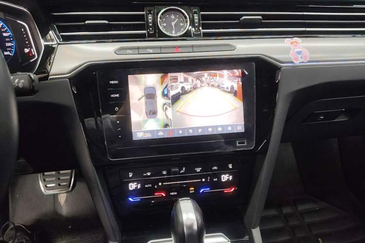 Used Volkswagen FAW-Volkswagen CC 2020 330TSI Glamour Edition China VI Standard Audio And AC Panel