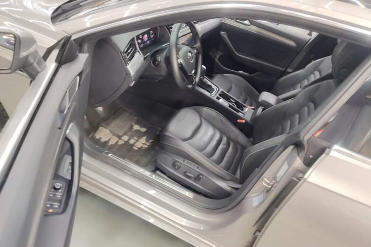 Used Volkswagen FAW-Volkswagen CC 2020 330TSI Glamour Edition China VI Standard Driver Seat