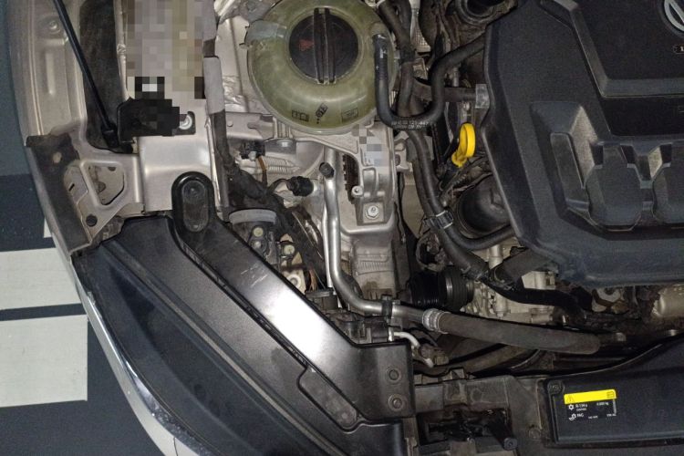 Used Volkswagen FAW-Volkswagen CC 2020 330TSI Glamour Edition China VI Standard Engine Bay Right