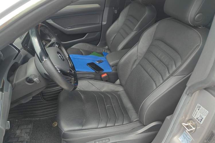 Used Volkswagen FAW-Volkswagen CC 2020 330TSI Glamour Edition China VI Standard Left Front Seat