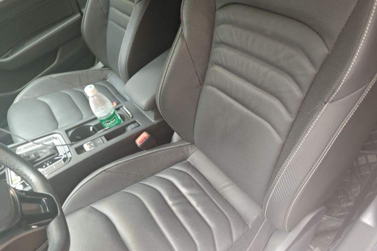 Used Volkswagen FAW-Volkswagen CC 2020 330TSI Glamour Edition China VI Standard Left Front Seat