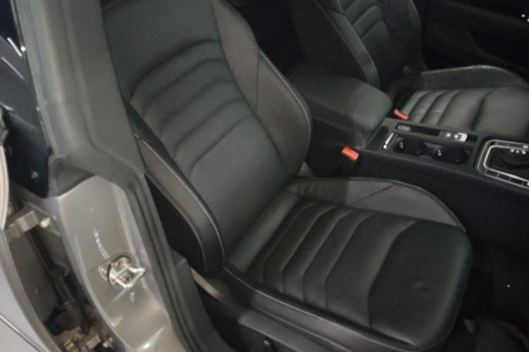 Used Volkswagen FAW-Volkswagen CC 2020 330TSI Glamour Edition China VI Standard Right Front Seat