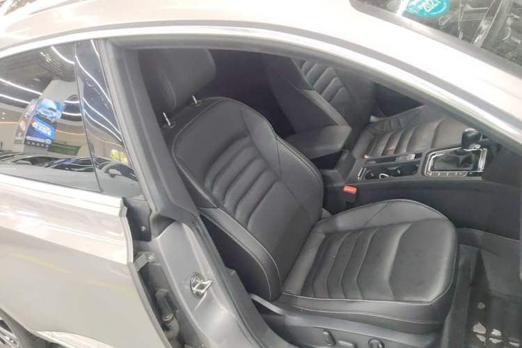 Used Volkswagen FAW-Volkswagen CC 2020 330TSI Glamour Edition China VI Standard Right Front Seat