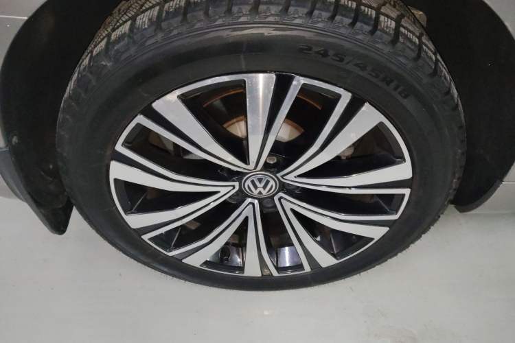 Used Volkswagen FAW-Volkswagen CC 2020 330TSI Glamour Edition China VI Standard Right Rear Wheel Hub
