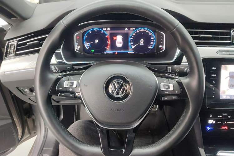 Used Volkswagen FAW-Volkswagen CC 2020 330TSI Glamour Edition China VI Standard Steering Wheel