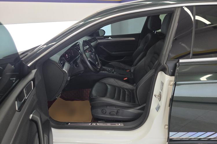 Used Volkswagen FAW-Volkswagen CC 2020 330TSI Glamour Edition China VI Standard Left Front Seat