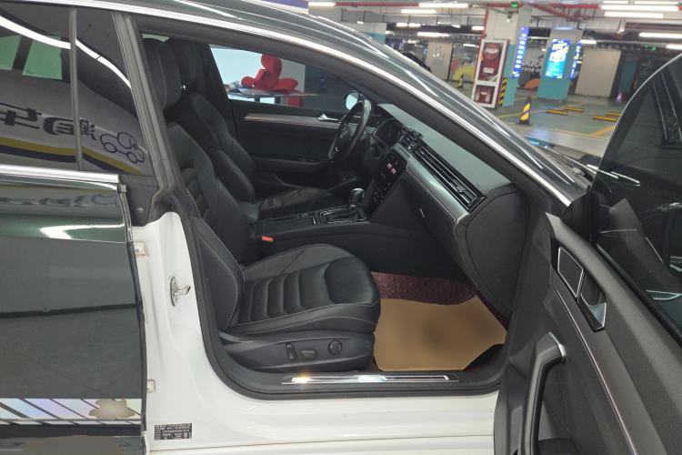 Used Volkswagen FAW-Volkswagen CC 2020 330TSI Glamour Edition China VI Standard Right Front Seat