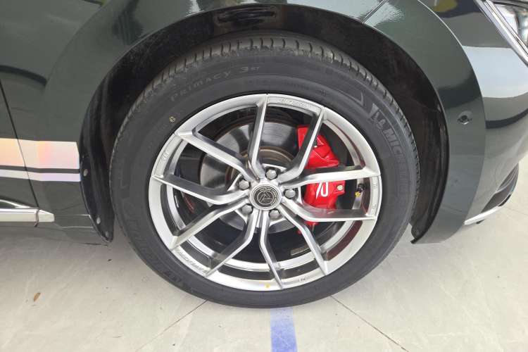 Used Volkswagen FAW-Volkswagen CC 2020 330TSI Glamour Edition China VI Standard Right Front Wheel Hub
