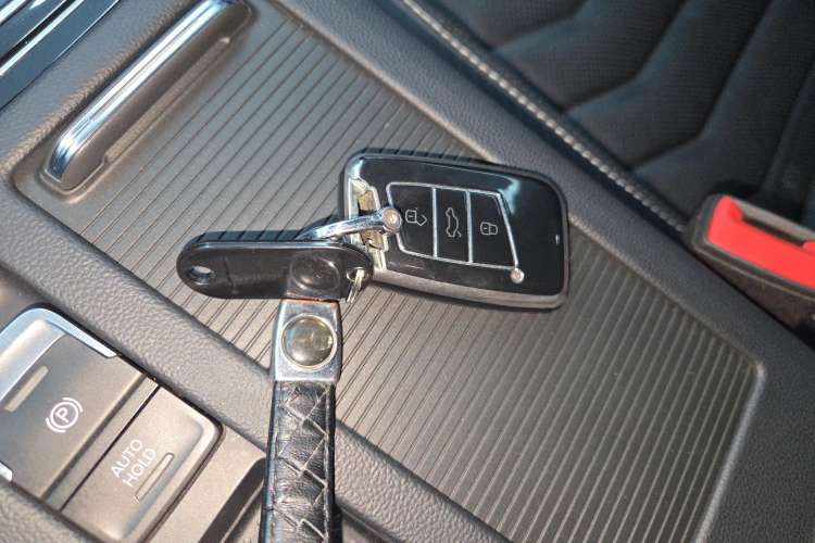 Used Volkswagen FAW-Volkswagen CC 2020 330TSI Glamour Edition China VI Standard Vehicle Key