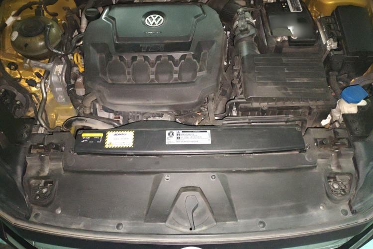 Used Volkswagen FAW-Volkswagen CC 2020 330TSI Glamour Edition China VI Standard Engine Bay