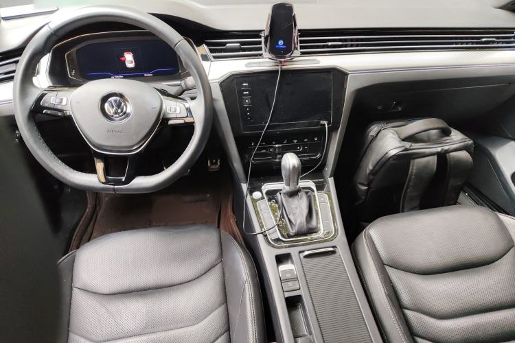 Used Volkswagen FAW-Volkswagen CC 2020 330TSI Glamour Edition China VI Standard Interior 2