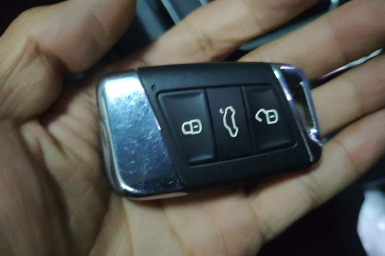 Used Volkswagen FAW-Volkswagen CC 2020 330TSI Glamour Edition China VI Standard Vehicle Key