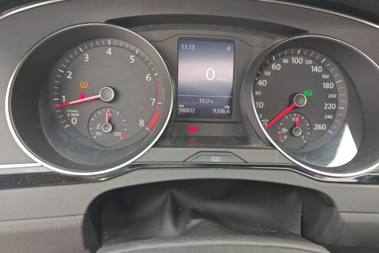 Used Volkswagen FAW-Volkswagen CC 2020 330TSI Huayan Edition China VI Standard Odometer Close Up