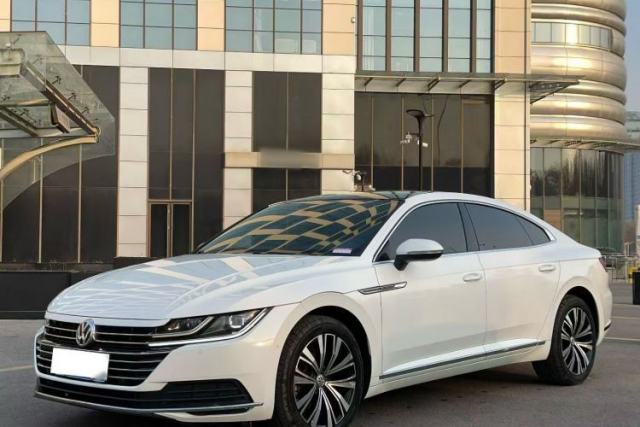 Volkswagen FAW-Volkswagen CC 2020 330TSI Glamour Edition China VI Standard d’occasion