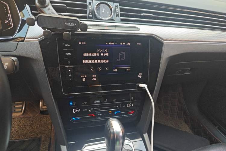 Used Volkswagen FAW-Volkswagen CC 2020 330TSI Glamour Edition China VI Standard Audio And AC Panel