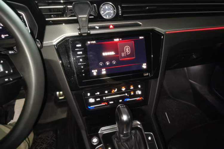 Used Volkswagen FAW-Volkswagen CC 2020 330TSI Glamour Edition China VI Standard Audio And AC Panel