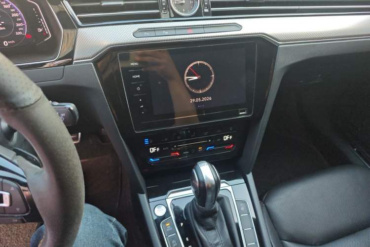 Used Volkswagen FAW-Volkswagen CC 2020 330TSI Glamour Edition China VI Standard Audio And AC Panel