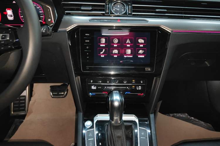 Used Volkswagen FAW-Volkswagen CC 2020 330TSI Glamour Edition China VI Standard Audio And AC Panel