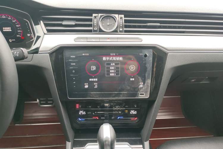 Used Volkswagen FAW-Volkswagen CC 2020 330TSI Glamour Edition China VI Standard Audio And AC Panel