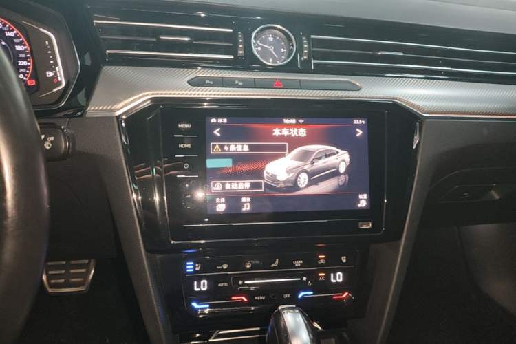 Used Volkswagen FAW-Volkswagen CC 2020 330TSI Glamour Edition China VI Standard Audio And AC Panel