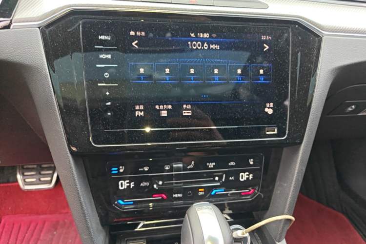 Used Volkswagen FAW-Volkswagen CC 2020 330TSI Glamour Edition China VI Standard Audio And AC Panel