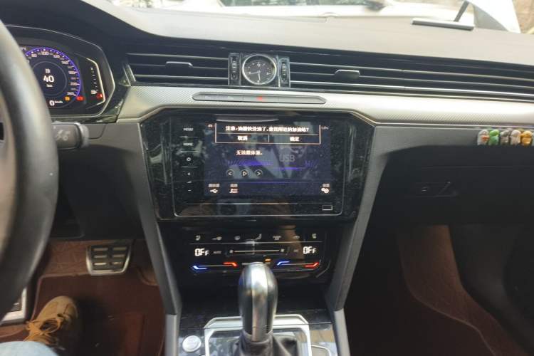 Used Volkswagen FAW-Volkswagen CC 2020 330TSI Glamour Edition China VI Standard Audio And AC Panel