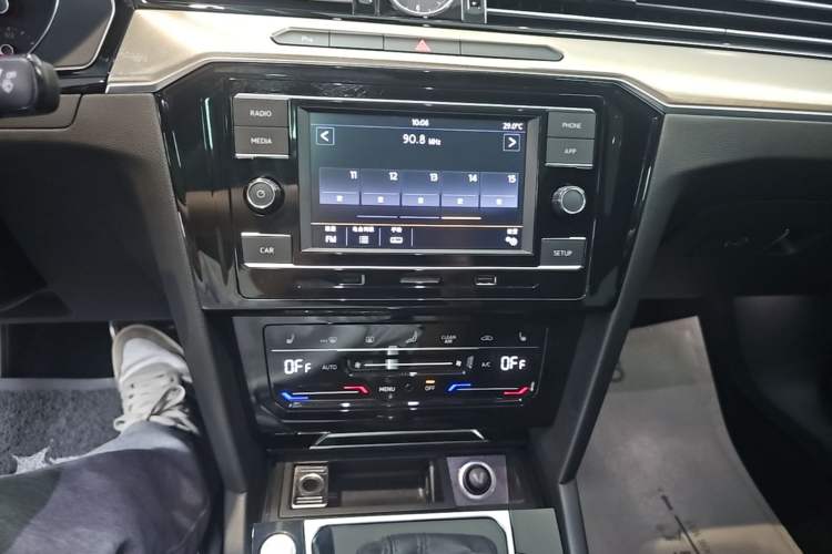 Used Volkswagen FAW-Volkswagen CC 2020 330TSI Huayan Edition China VI Standard Audio And AC Panel