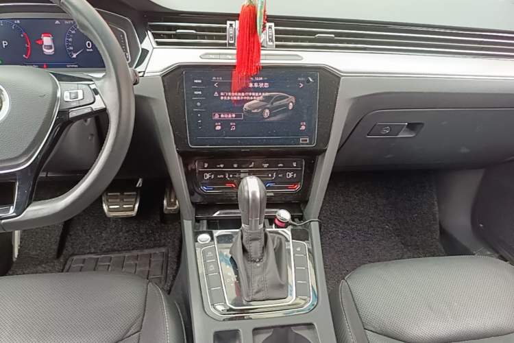 Used Volkswagen FAW-Volkswagen CC 2020 330TSI Glamour Edition China VI Standard Audio And AC Panel