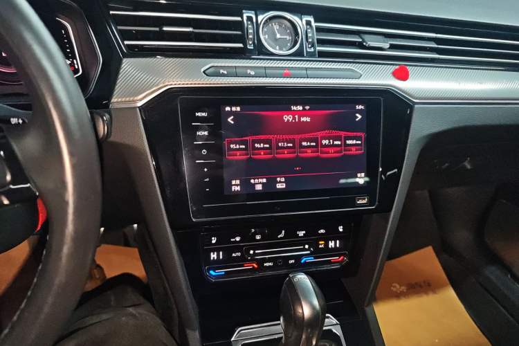 Used Volkswagen FAW-Volkswagen CC 2020 330TSI Glamour Edition China VI Standard Audio And AC Panel