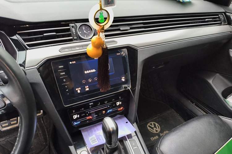Used Volkswagen FAW-Volkswagen CC 2020 330TSI Glamour Edition China VI Standard Audio And AC Panel