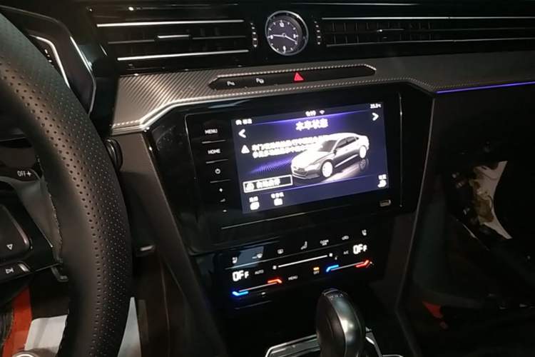 Used Volkswagen FAW-Volkswagen CC 2020 330TSI Glamour Edition China VI Standard Audio And AC Panel