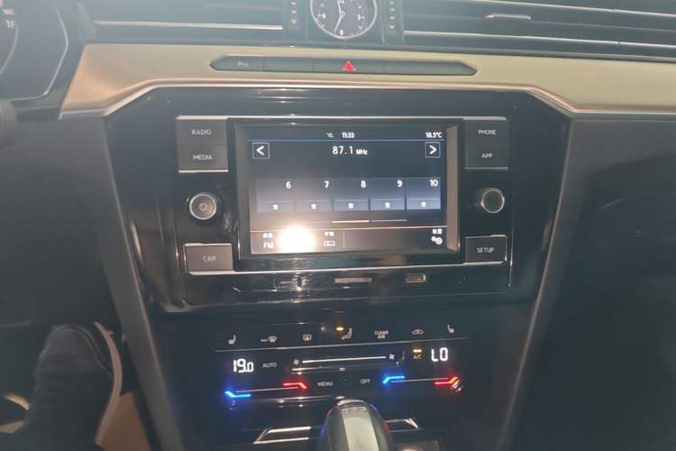 Used Volkswagen FAW-Volkswagen CC 2020 330TSI Huayan Edition China VI Standard Audio And AC Panel