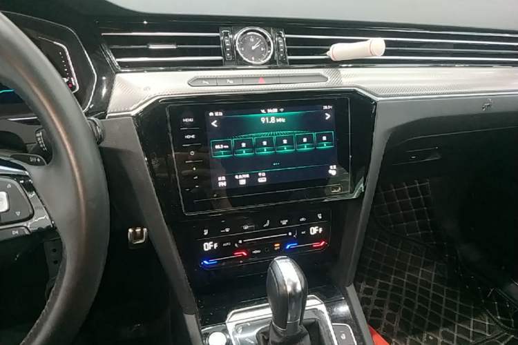 Used Volkswagen FAW-Volkswagen CC 2020 330TSI Glamour Edition China VI Standard Audio And AC Panel