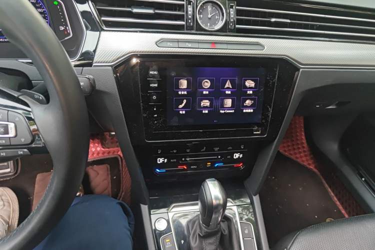 Used Volkswagen FAW-Volkswagen CC 2020 330TSI Glamour Edition China VI Standard Audio And AC Panel